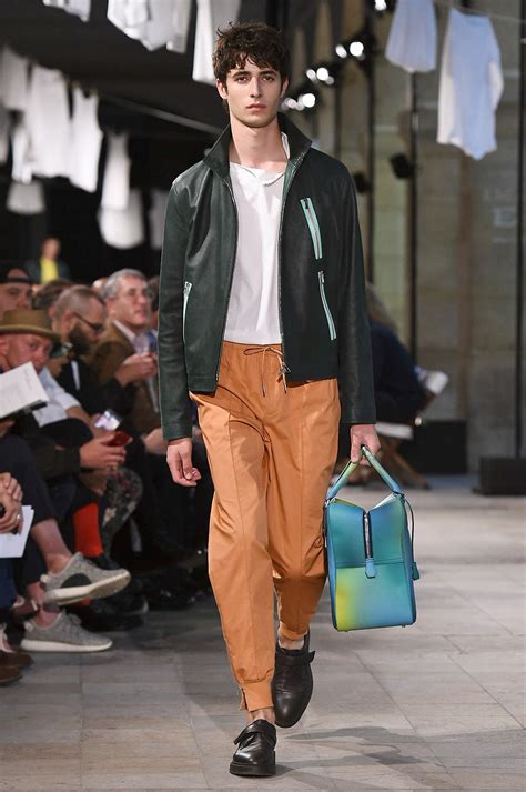 hermes sfilata uomo giugno 2019